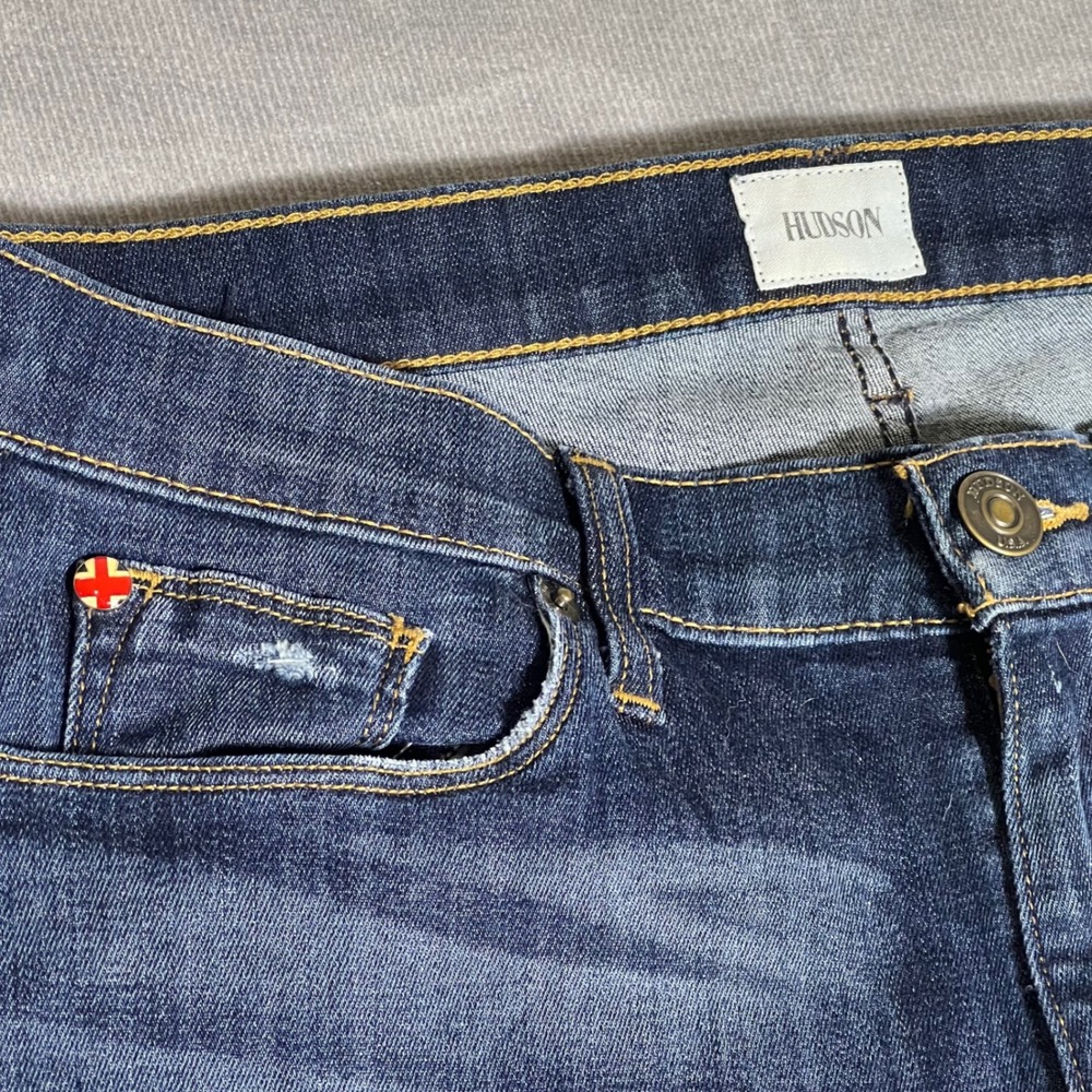 Hudson Skinny Jeans Womens 28 Dark Wash Distressed Ripped Knee Blue Denim - Picture 2 of 8
